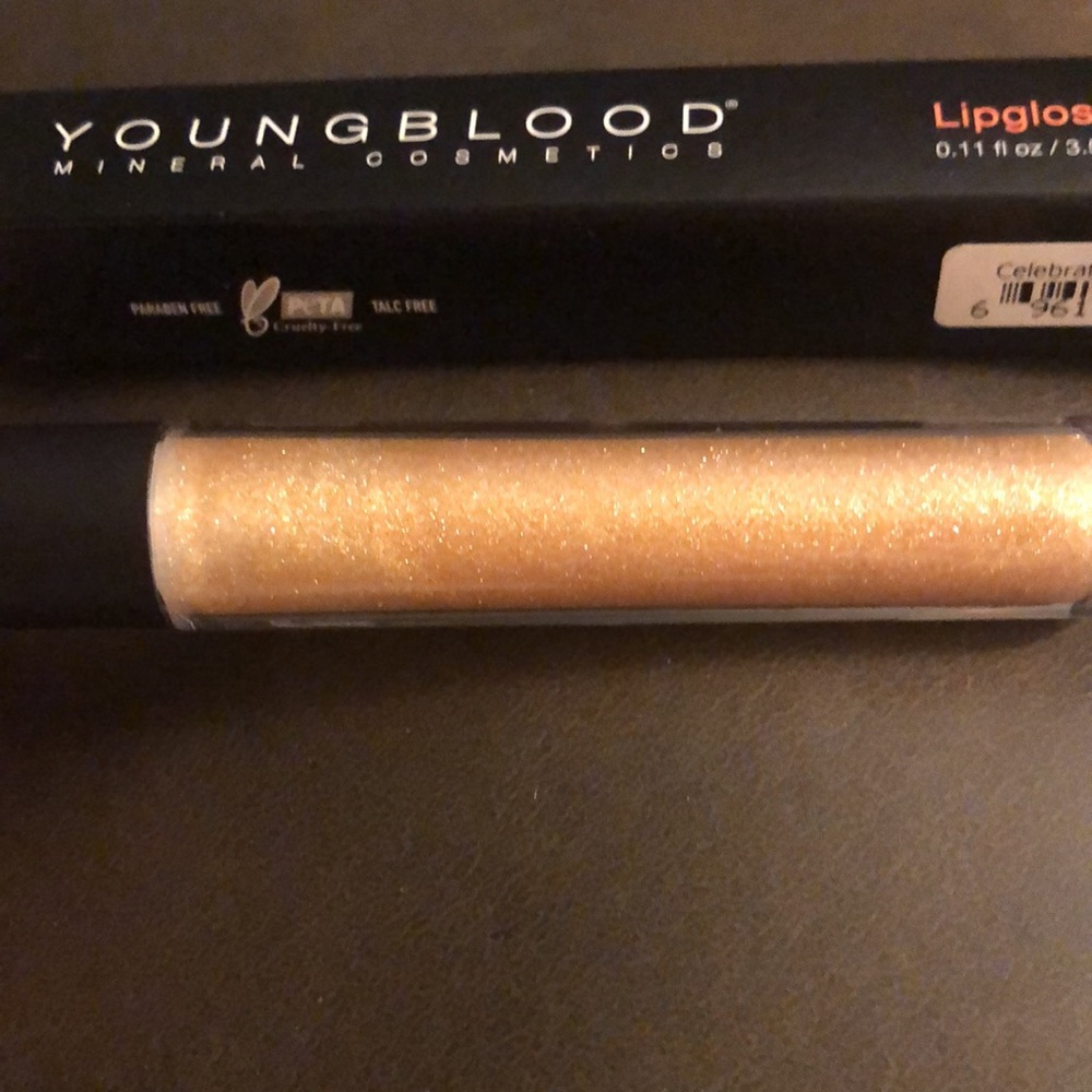 Lipgloss - Picture 4 of 5